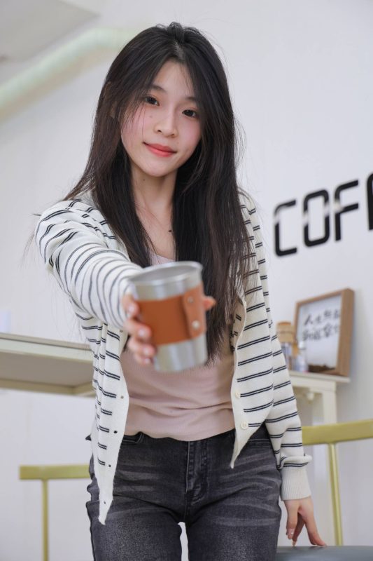 绮梦摄影 NO.417 小芸 无印珍藏版 [327P-154P-2V-9.3G]-觅颜社