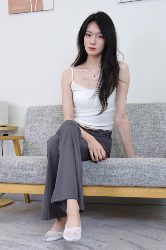 绮梦摄影 NO.376 小艺 无印珍藏版 [314P-150P-2V-11.5G]-觅颜社