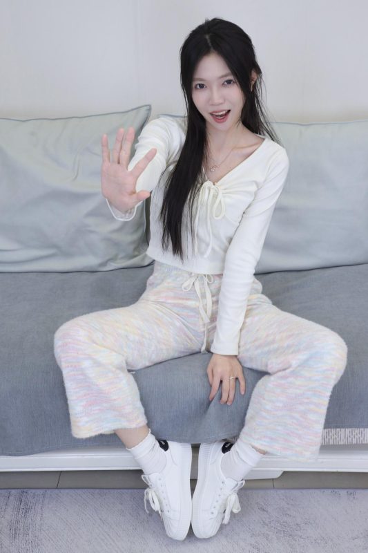 绮梦摄影 NO.281 yuuu 无印珍藏版 [306P-140P-2V-12.8G]-觅颜社