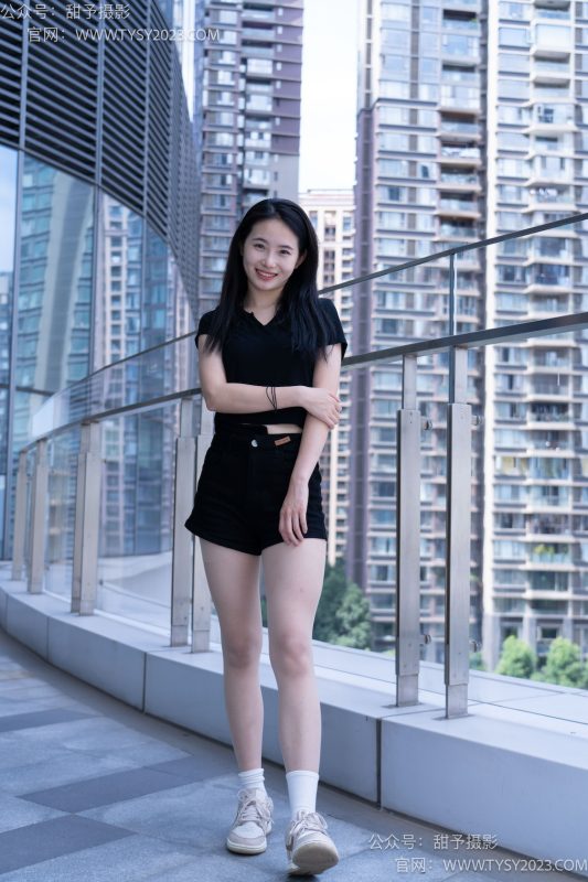 甜予摄影052期：思思-板鞋、白棉袜、肉丝（脚尖加固款）-觅颜社