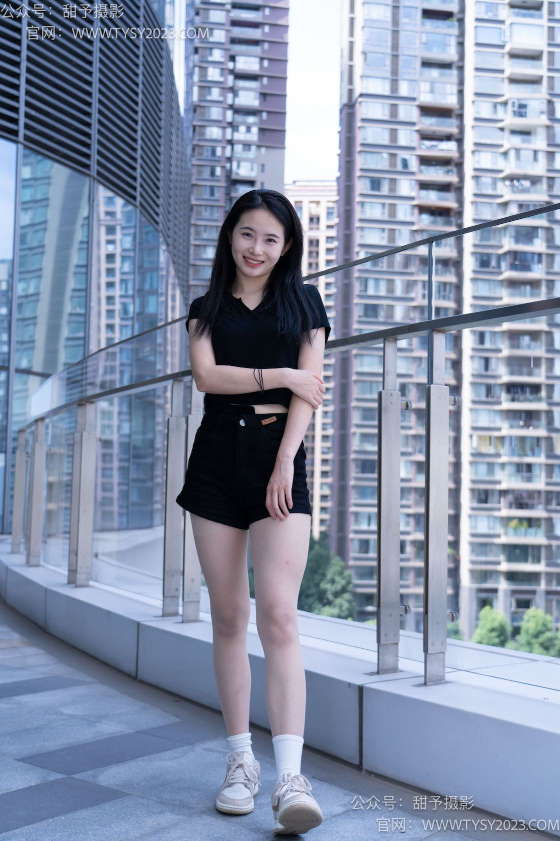 甜予摄影052期：思思-板鞋、白棉袜、肉丝（脚尖加固款）-觅颜社