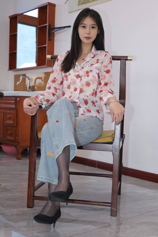 绮梦摄影 NO.476 小然 无印珍藏版 [308P-150P-2V-10.87G]-觅颜社