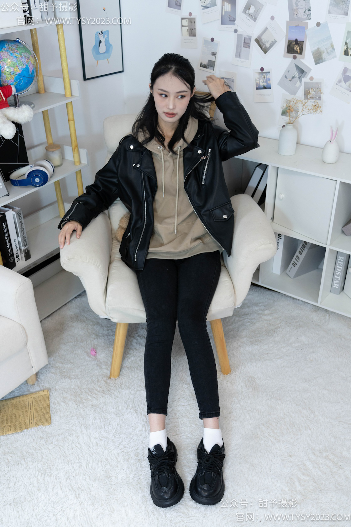 甜予摄影014期：肉肉-运动鞋、白棉袜、裸足-觅颜社