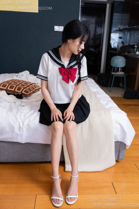 甜予摄影048期：澜澜-皮鞋、凉鞋、白棉袜、黑棉袜、肉丝（脚尖加固款）-觅颜社