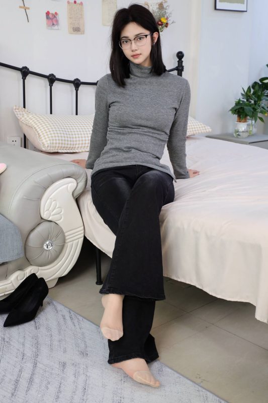 绮梦摄影 NO.265 蔡蔡 无印珍藏版 [276P-135P-2V-12.8G]-觅颜社