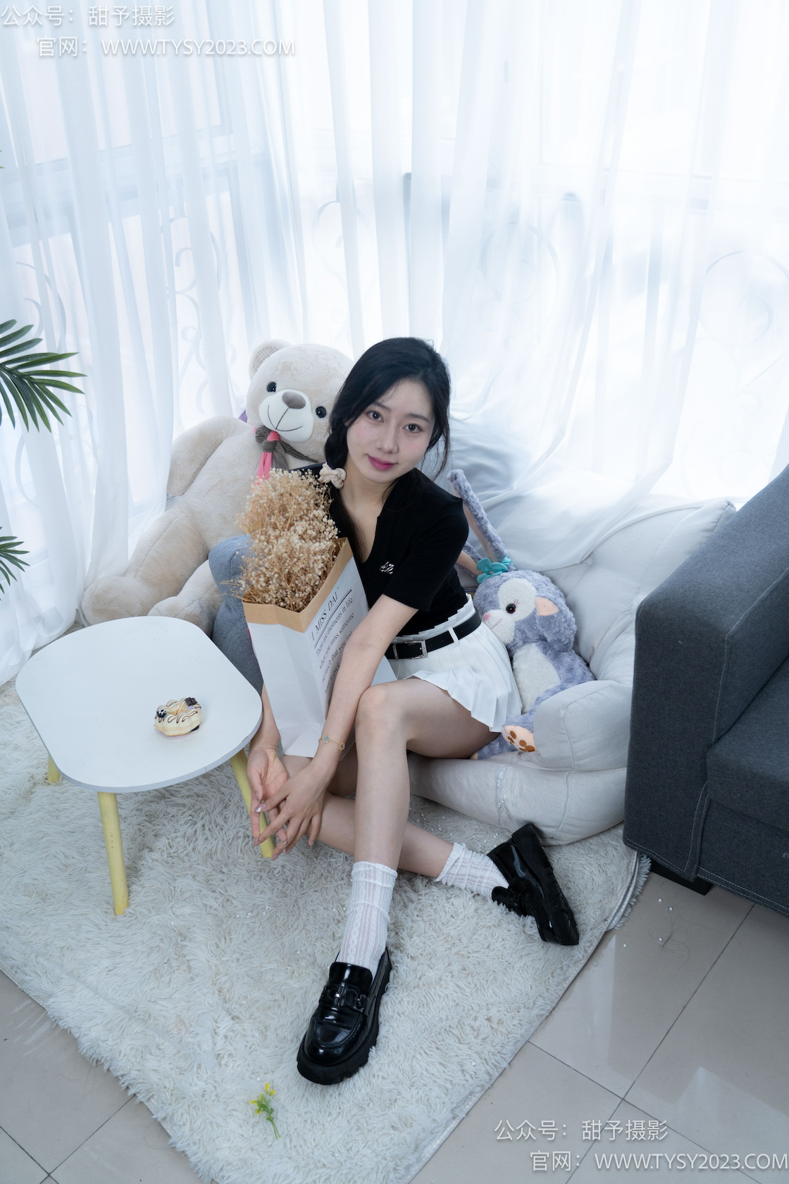 图片[2]-甜予摄影012期：鱼鱼-皮鞋、穿脏镂空白棉袜、裸足-觅颜社