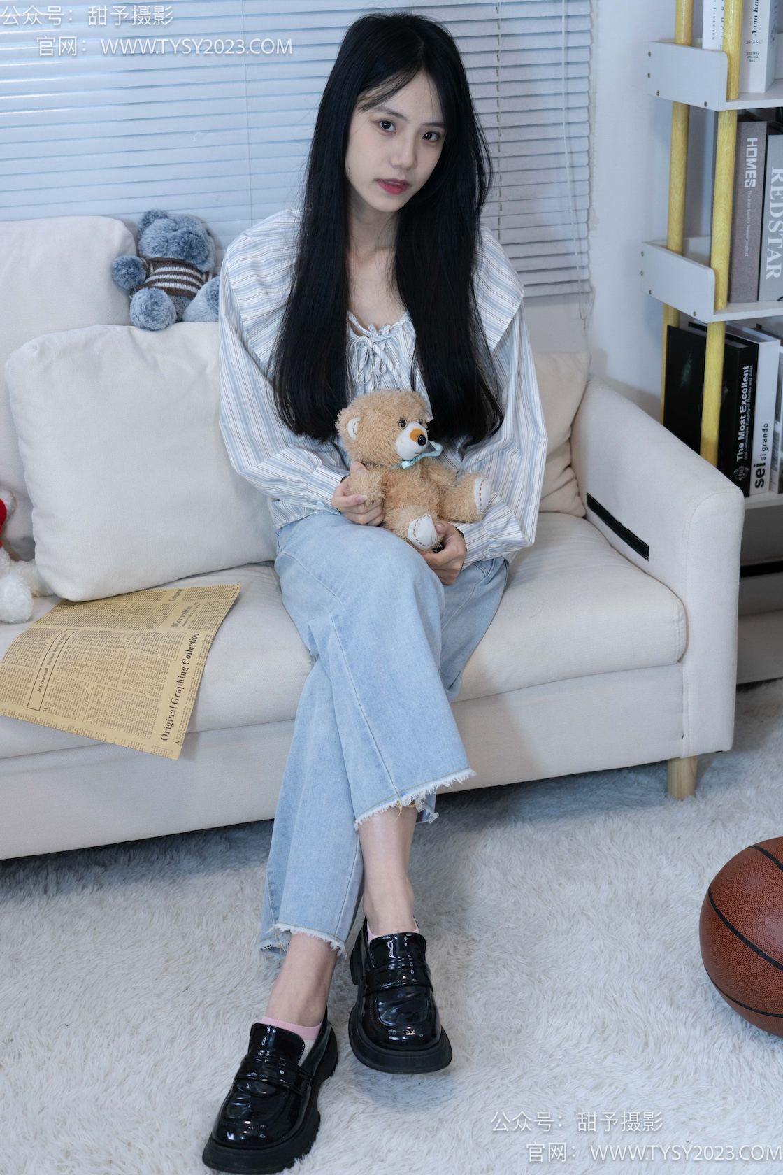 图片[2]-甜予摄影028期：胡桃-皮鞋、白棉袜、裸足-觅颜社