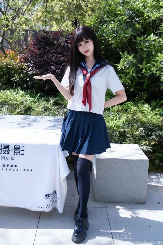 甜予摄影193期：小甜桃-皮鞋、大腿袜、裸足-觅颜社