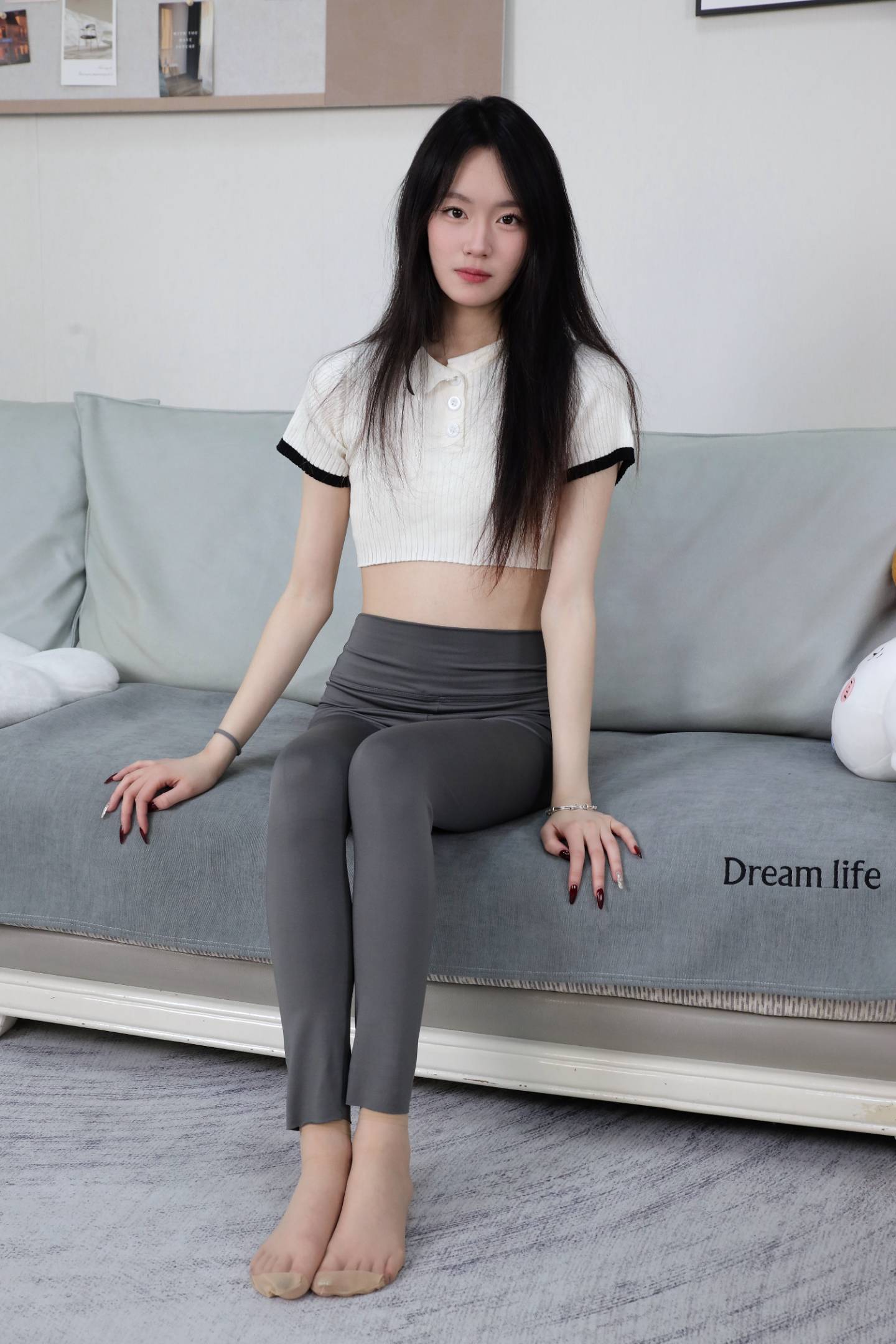 绮梦摄影 NO.217 小艺 无印珍藏版 [435P-160P-2V-14.64G]-觅颜社