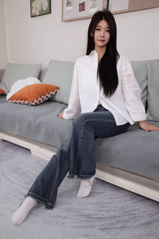 绮梦摄影 NO.203 小莉 无印珍藏版 [320P-160P-2V-14.07G]-觅颜社