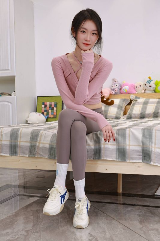 绮梦摄影 NO.519 小艺 无印珍藏版 [304P-150P-2V- 11.87G]-觅颜社