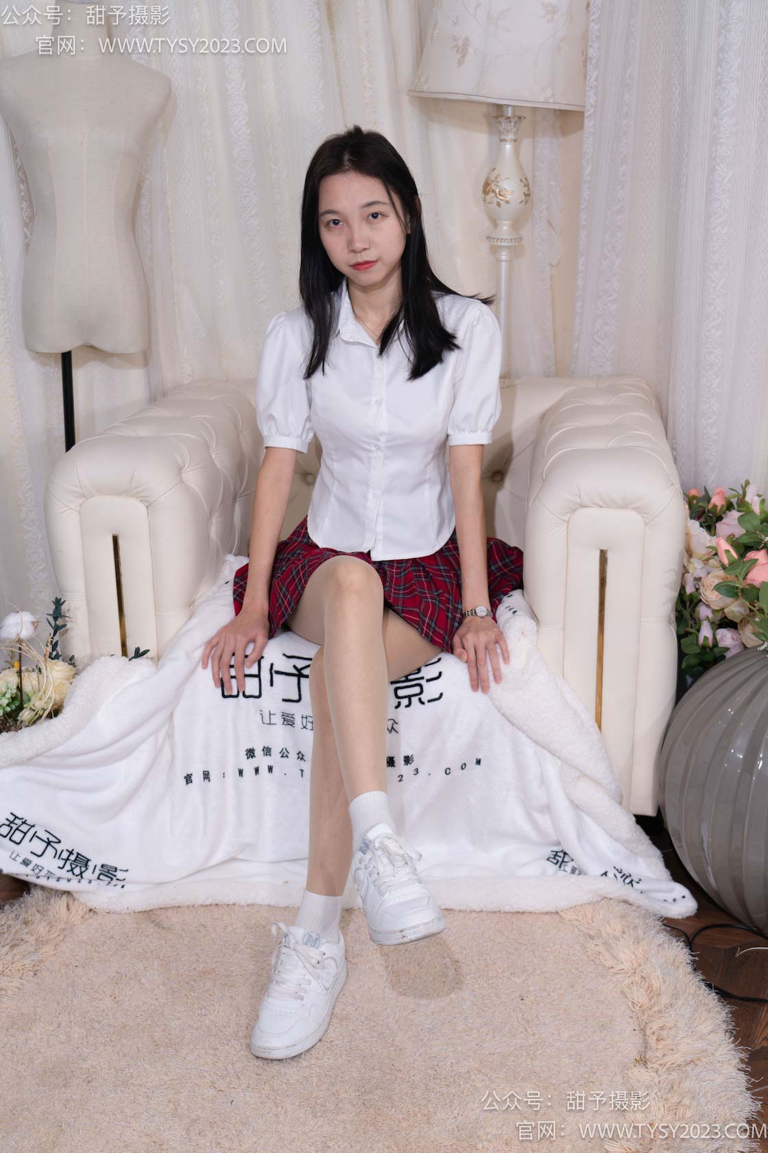 甜予摄影085期：小桃-板鞋、白棉袜、肉丝（脚尖微加固款）-觅颜社