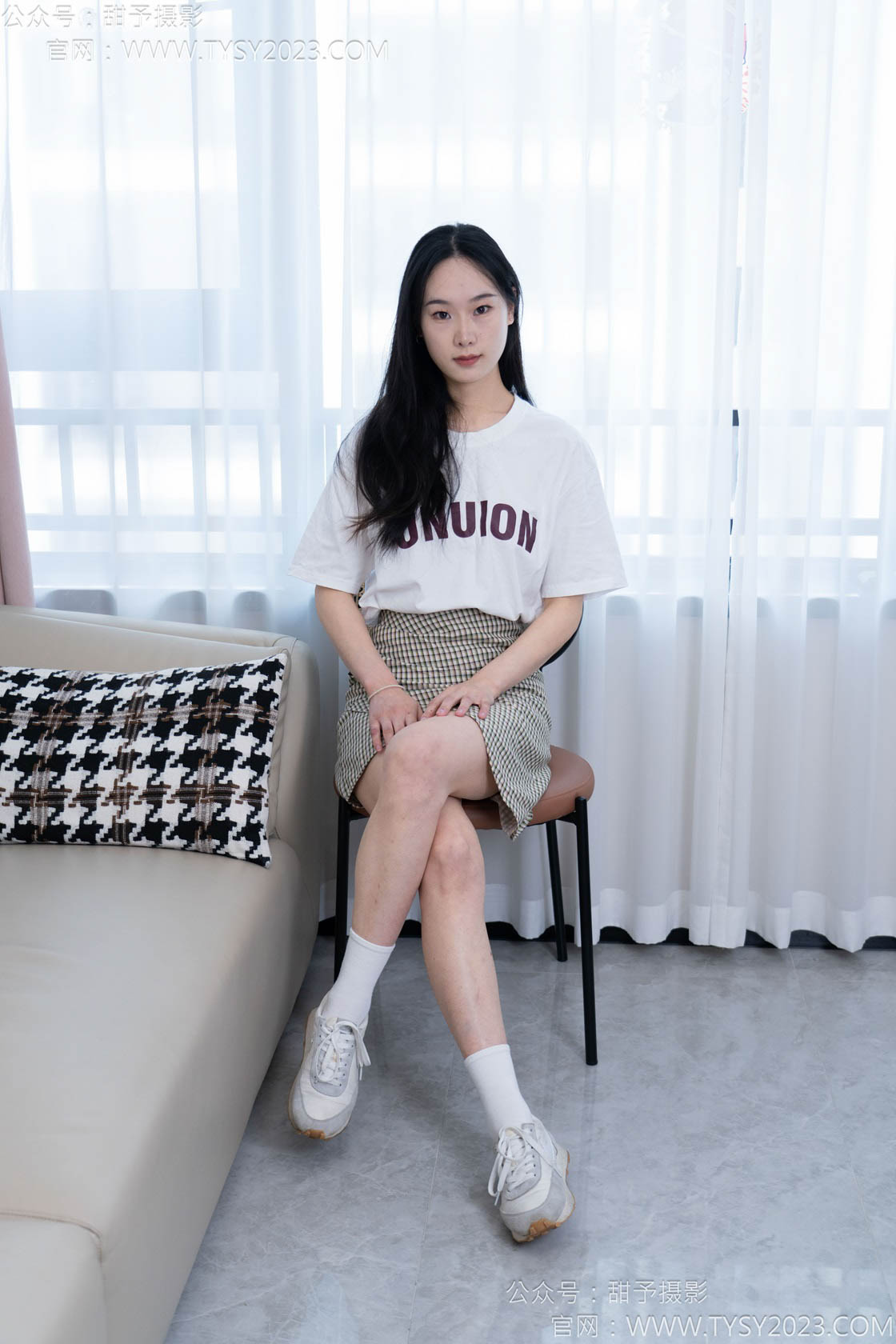 甜予摄影167期：小容-板鞋、白棉袜、裸足-觅颜社