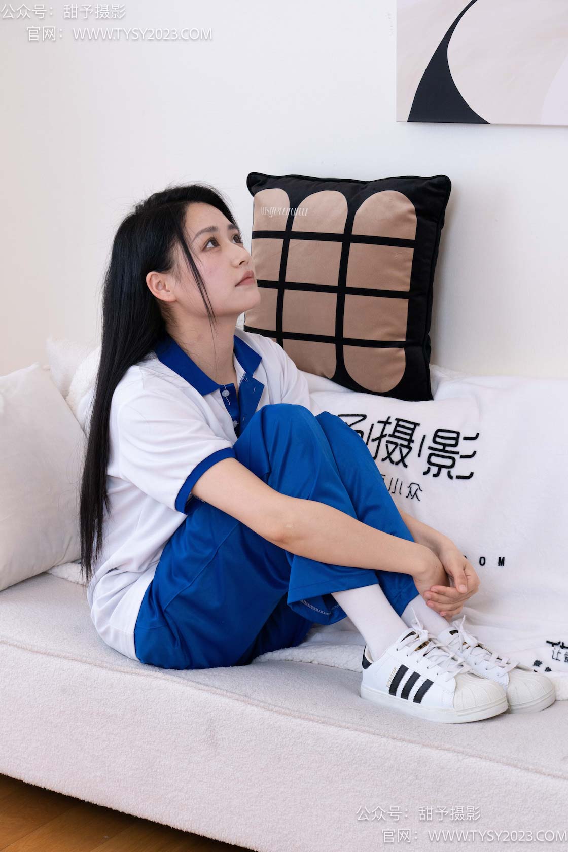 图片[2]-予摄影102期：澜澜-板鞋、白棉袜、肉丝（脚尖微加固款）-觅颜社