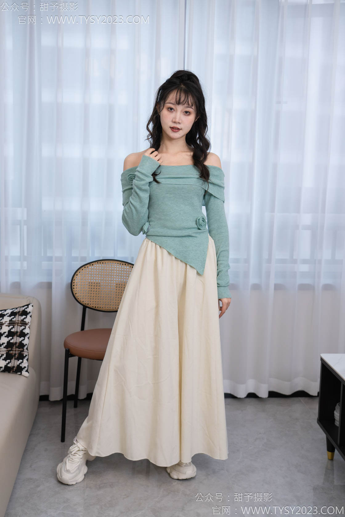 图片[2]-甜予摄影125期：丹丹-运动鞋、白棉袜、裸足-觅颜社