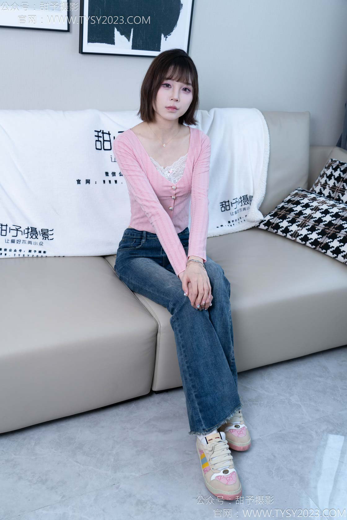 图片[2]-甜予摄影170期：珞珞-板鞋、白棉袜、裸足-觅颜社