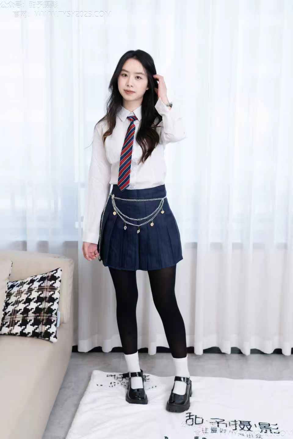 图片[3]-甜予摄影196期：知知-皮鞋、高跟鞋、白棉袜、小腿袜、肉丝、黑丝-觅颜社