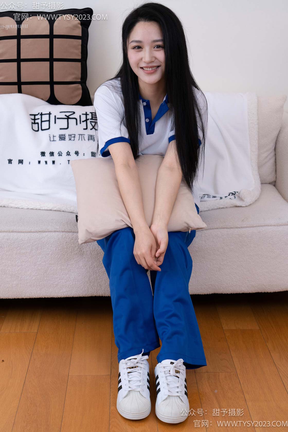 图片[3]-予摄影102期：澜澜-板鞋、白棉袜、肉丝（脚尖微加固款）-觅颜社