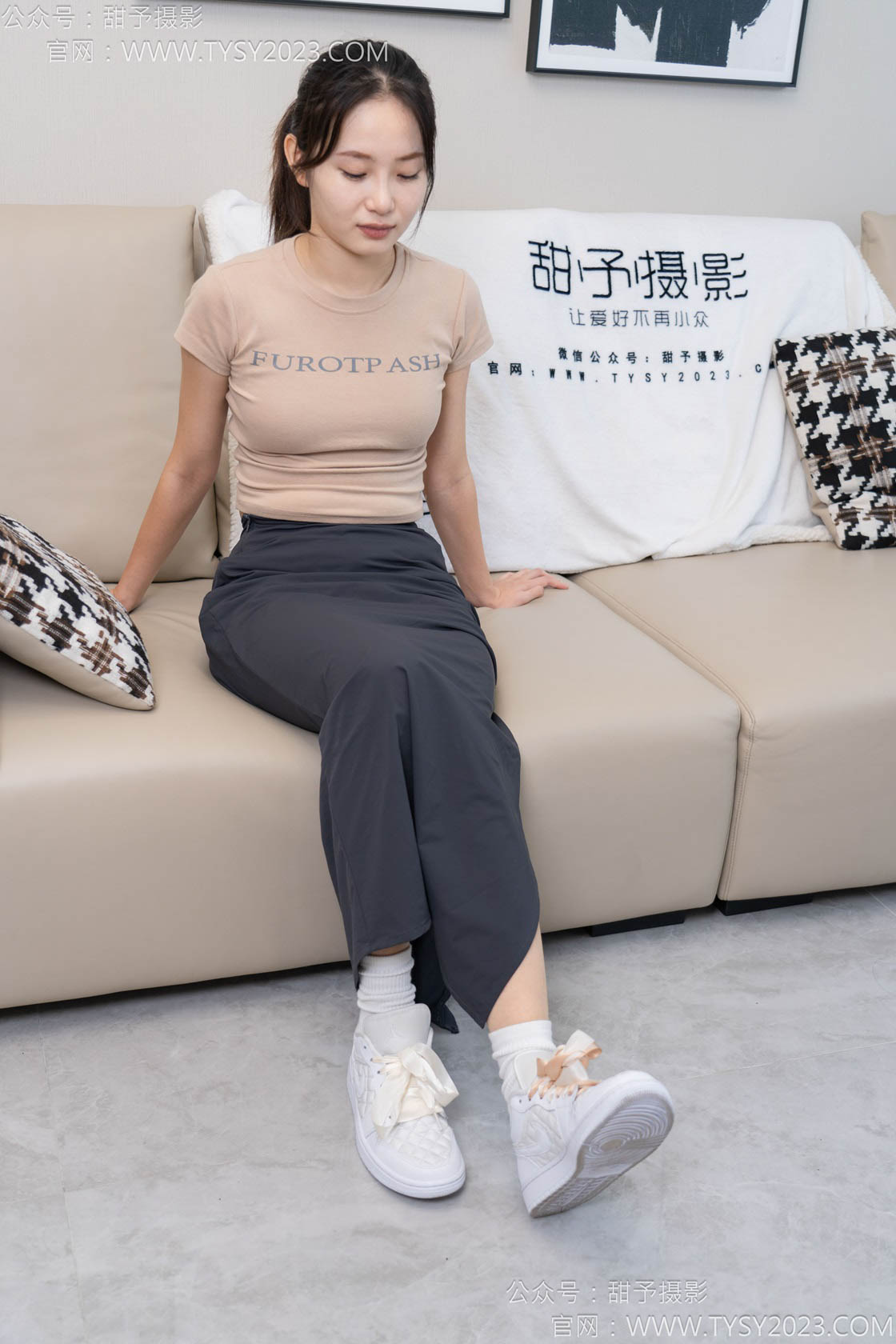 图片[3]-甜予摄影114期：思思-板鞋、白棉袜 、肉丝（脚尖微加固款）-觅颜社