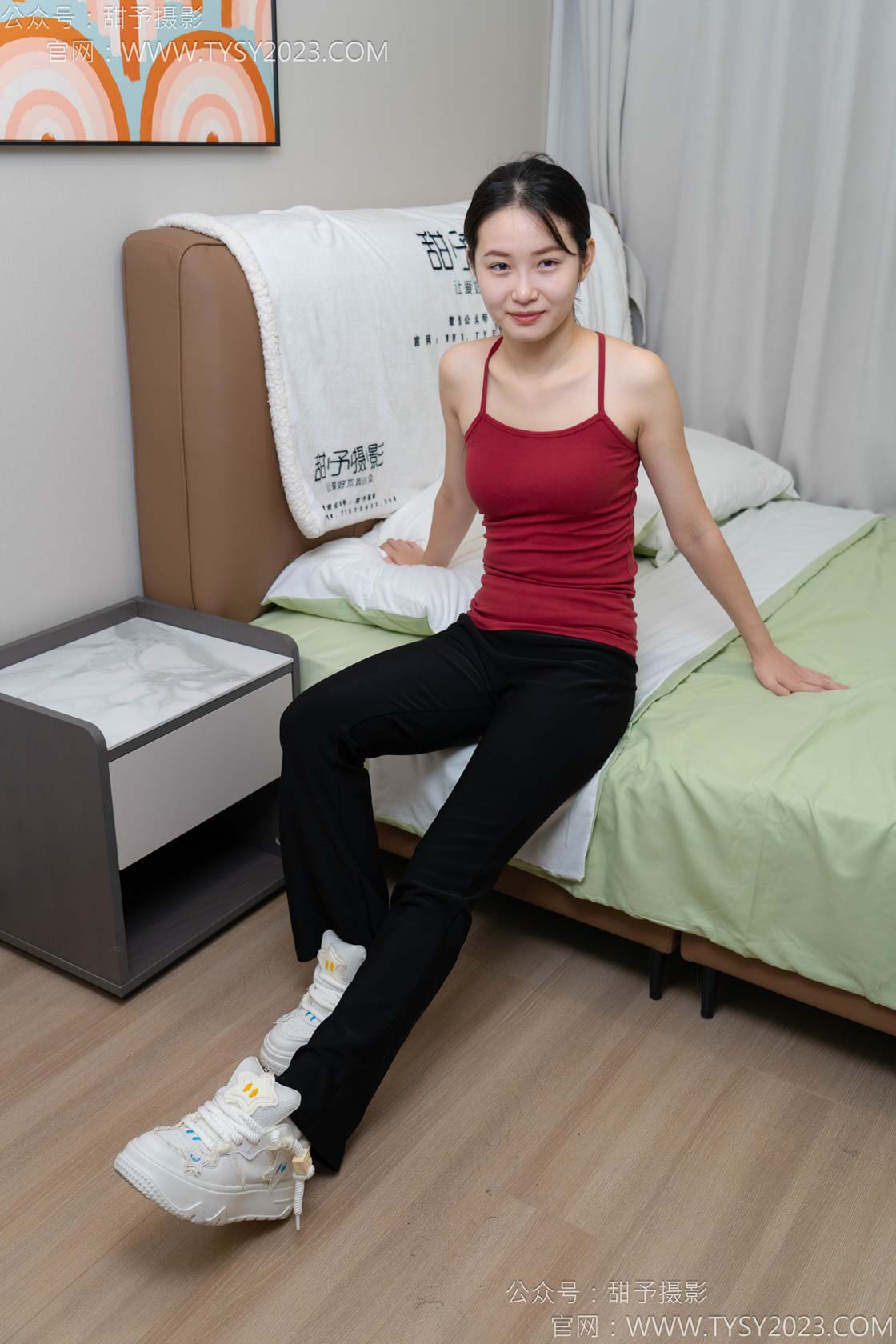 图片[3]-甜予摄影135期：思思-板鞋、白棉袜、裸足-觅颜社