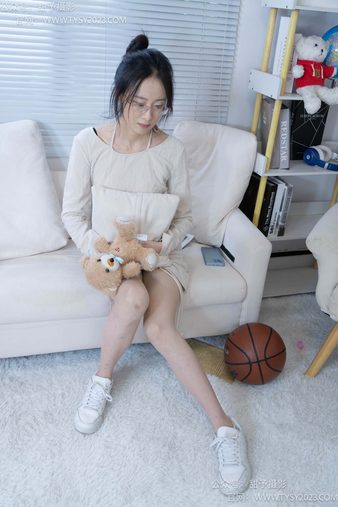 图片[3]-甜予摄影087期：静静-板鞋、白棉袜、裸足-觅颜社