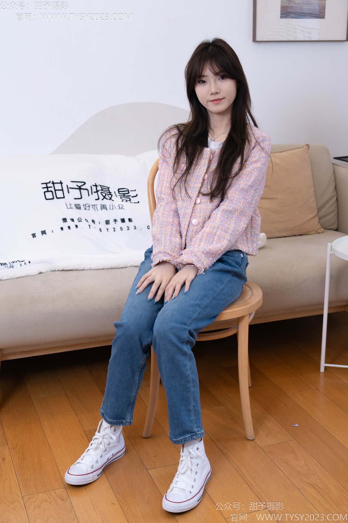 图片[4]-甜予摄影189期：璇璇-帆布鞋、裸足、抖腿剧情-觅颜社