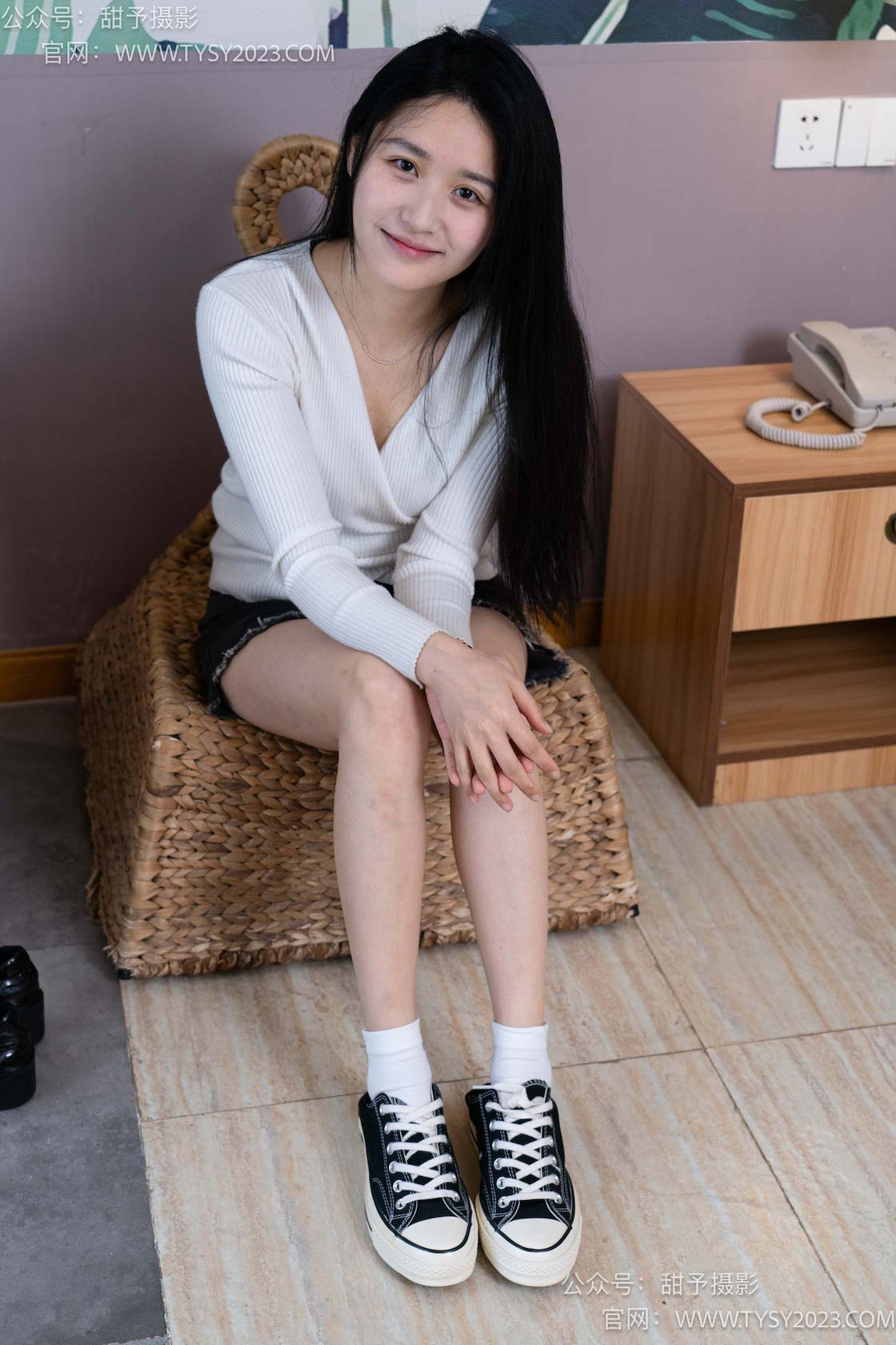 图片[4]-甜予摄影099期：澜澜-帆布鞋、皮鞋、短肉丝、白棉袜、裸足-觅颜社