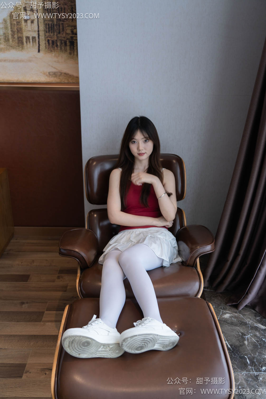 图片[4]-甜予摄影089期：璇璇-板鞋、厚白丝-觅颜社