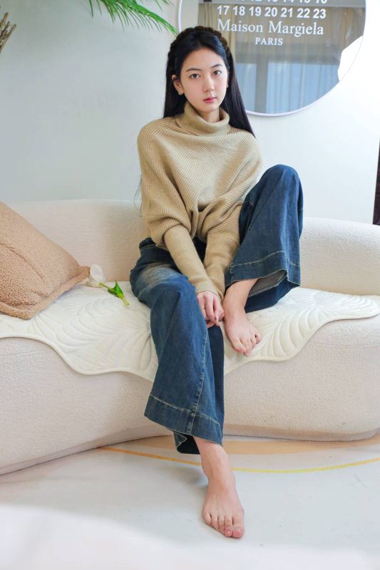 绮梦摄影 NO.082 小宇 无印珍藏版 [349P-160P-2V-12.7G]-觅颜社