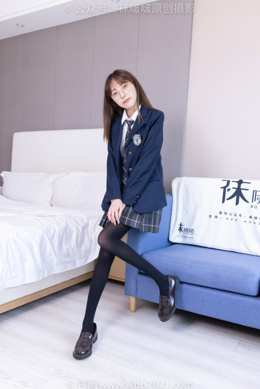 袜啵啵432期：稚予-皮鞋、厚黑丝、jk制服-觅颜社