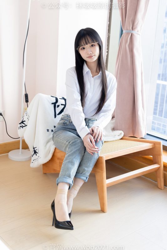 袜啵啵559期：甜甜圈-高跟鞋、短肉丝（脚尖加固款）、垫脚半蹲半脱袜子剧情-觅颜社