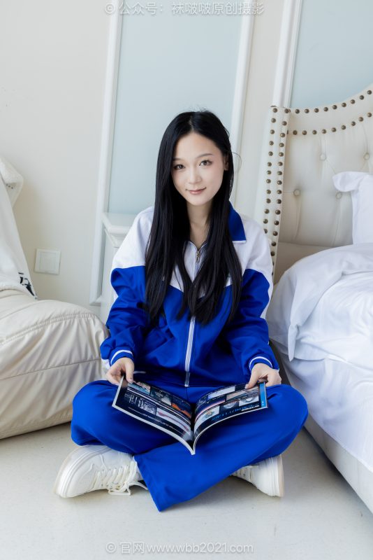 袜啵啵625期：焦糖-板鞋、纯白棉袜（高筒）、裸足、校服、半脱袜子，裸足脚趾翻书页小剧情（仅花絮版）-觅颜社