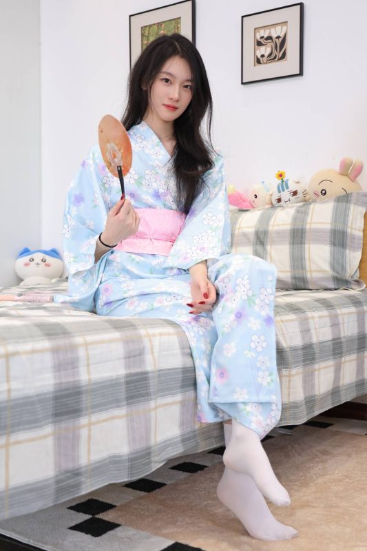 绮梦摄影 NO.528 小艺 无印珍藏版 [308P-154P-2V-11.39G]-觅颜社