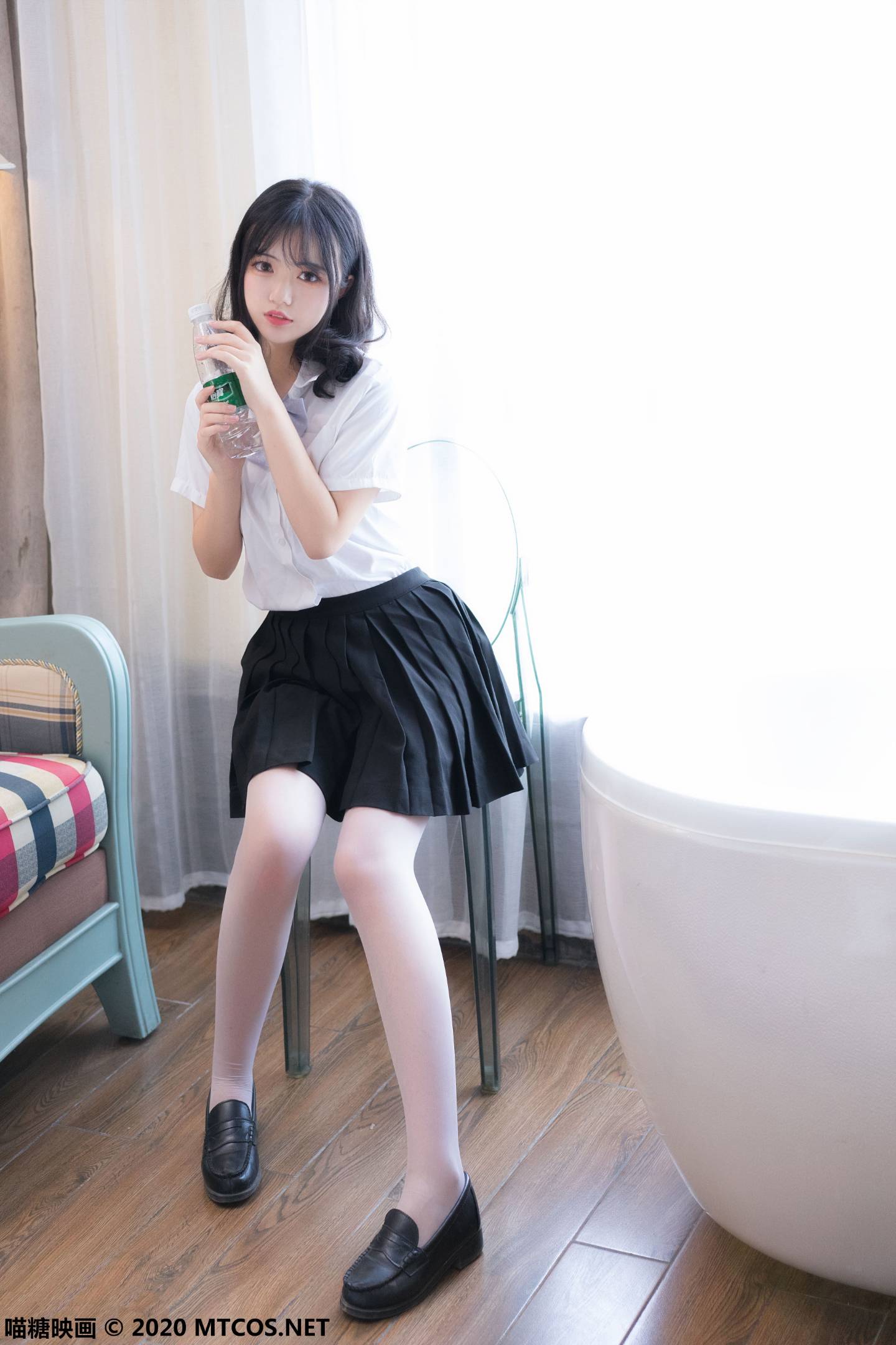 图片[2]-喵糖映画 VOL.093 丝袜酷女孩