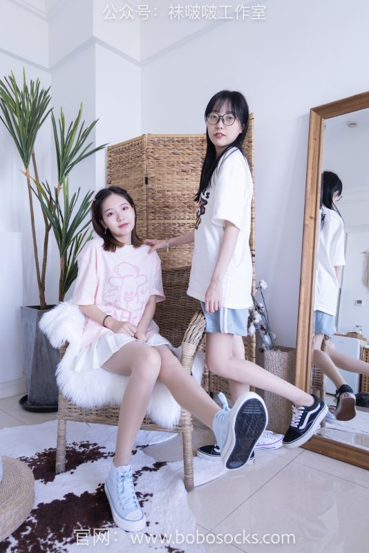 袜啵啵100期：小甜豆与稚予-百期限定（板鞋、肉丝（脚尖加固）、脚对脚互动剧情）-觅颜社