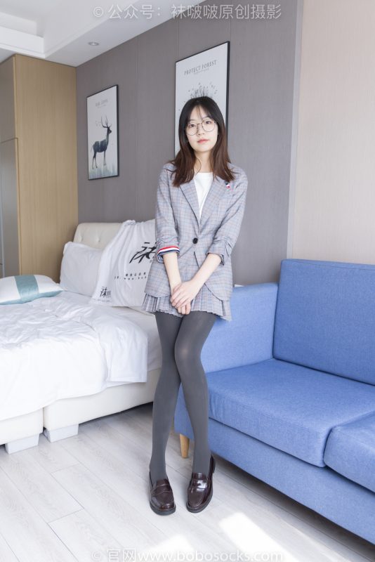 袜啵啵210期：小甜豆-皮鞋、厚灰丝、ol装-觅颜社