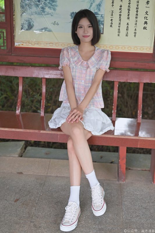 凝思摄影 NO.037 小睿-短裙、短白袜、平底鞋 [150P-1V-5.85GB]-觅颜社