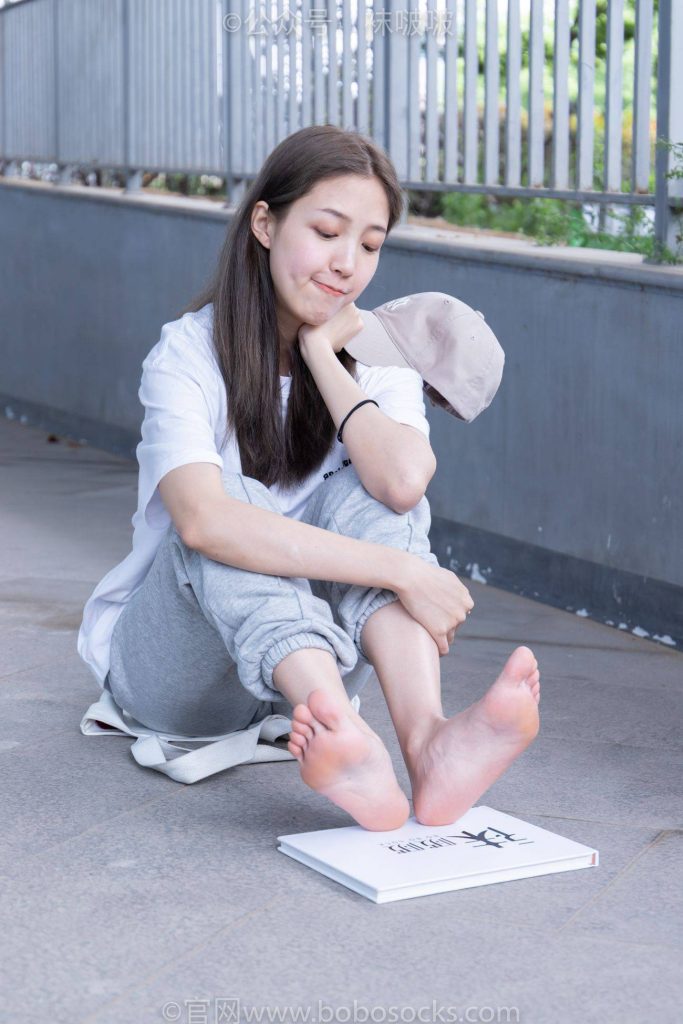 图片[2]-袜啵啵 NO.012 泡芙