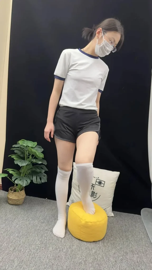 图片[2]-三禾摄影 NO.009 体操服 过膝棉袜