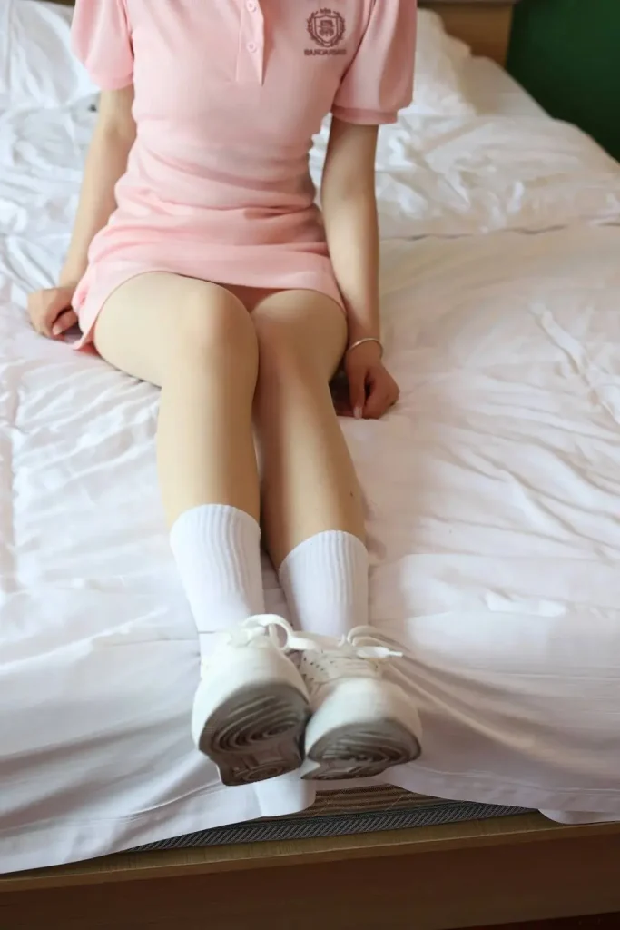 图片[4]-三禾摄影 NO.016 小白鞋 白袜 肉丝