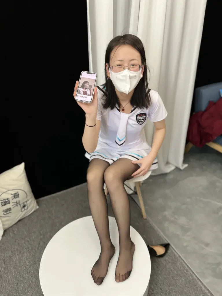 三禾摄影 NO.049 水手服 黑丝 高跟